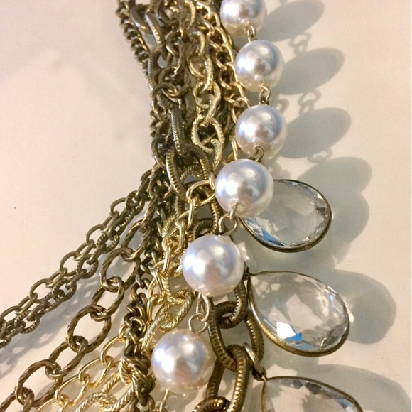 💎 Layered Pearl Necklace - Picture 3 of 5